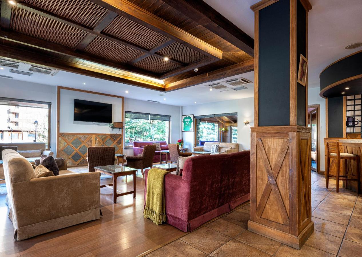 Hotel Vielha Val D'Aran, Affiliated By Melia Bagian luar foto