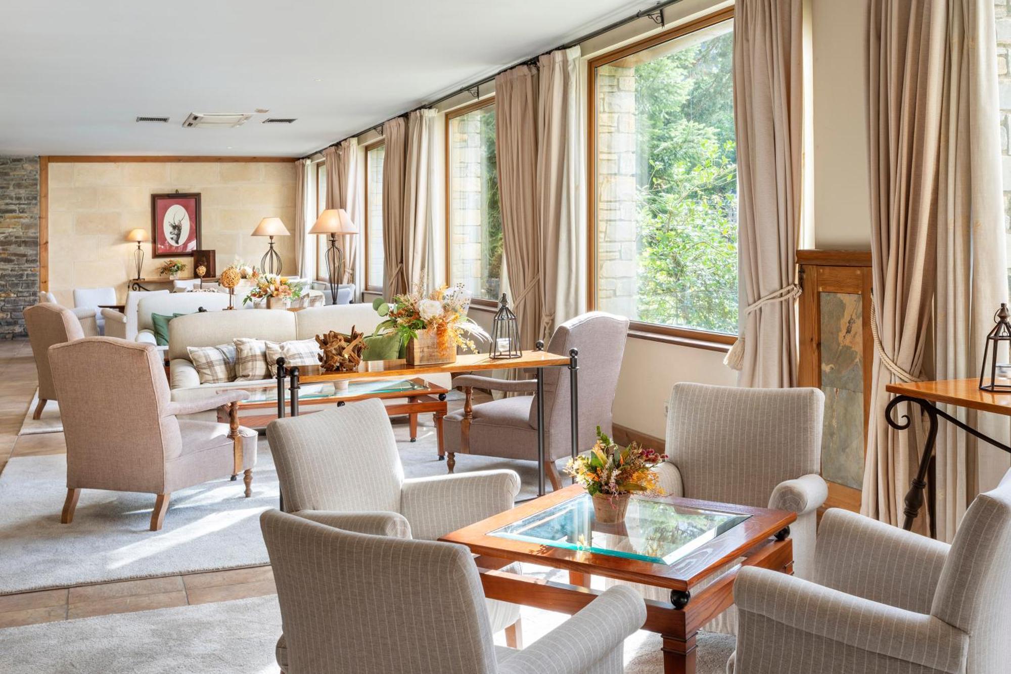 Hotel Vielha Val D'Aran, Affiliated By Melia Bagian luar foto